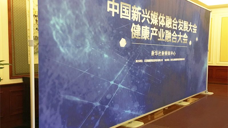 在选购铝合金桁架时，需关注以下参数指标：
